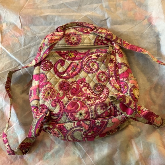 Vera Bradley small backpack. - Picture 3 of 6